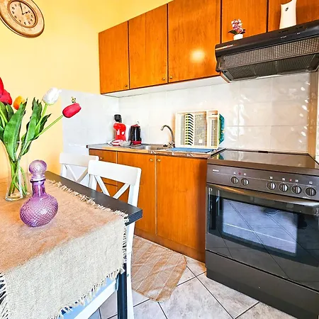 Maria'S Apartment With Private Parking Paralia Katerinis